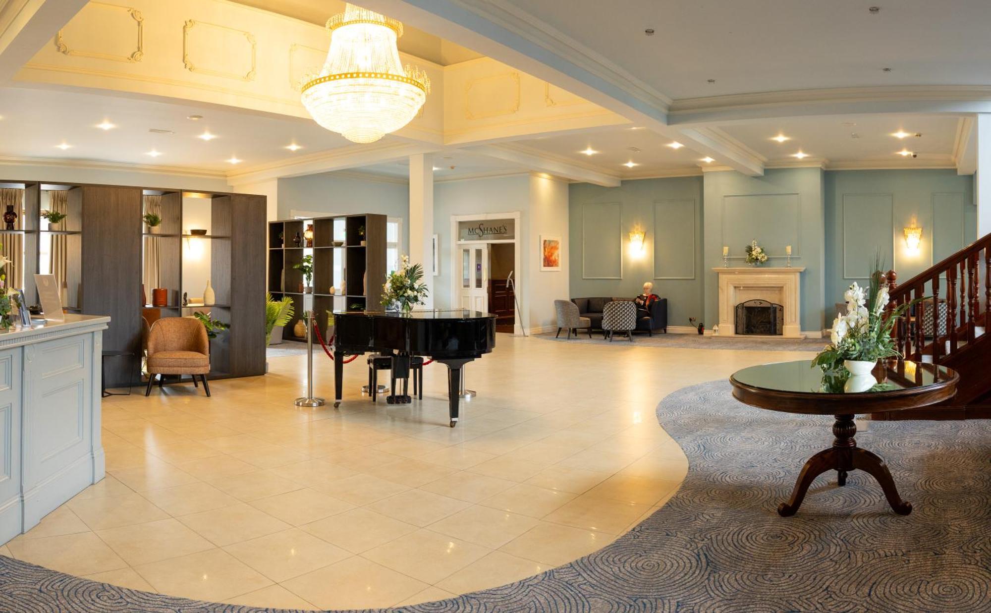 Great National Hotel Ballina Ballina  Bagian luar foto